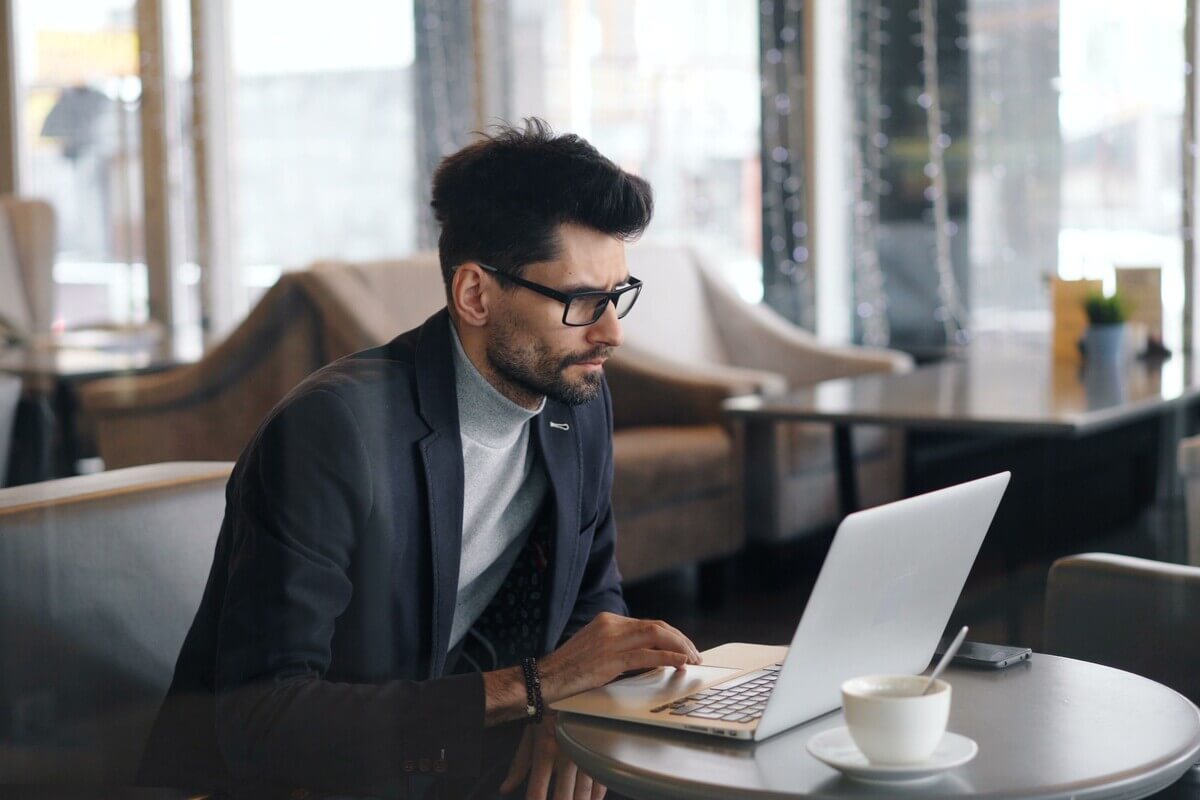 Man studying a CMI Coaching and Mentoring qualification with ICS Learn